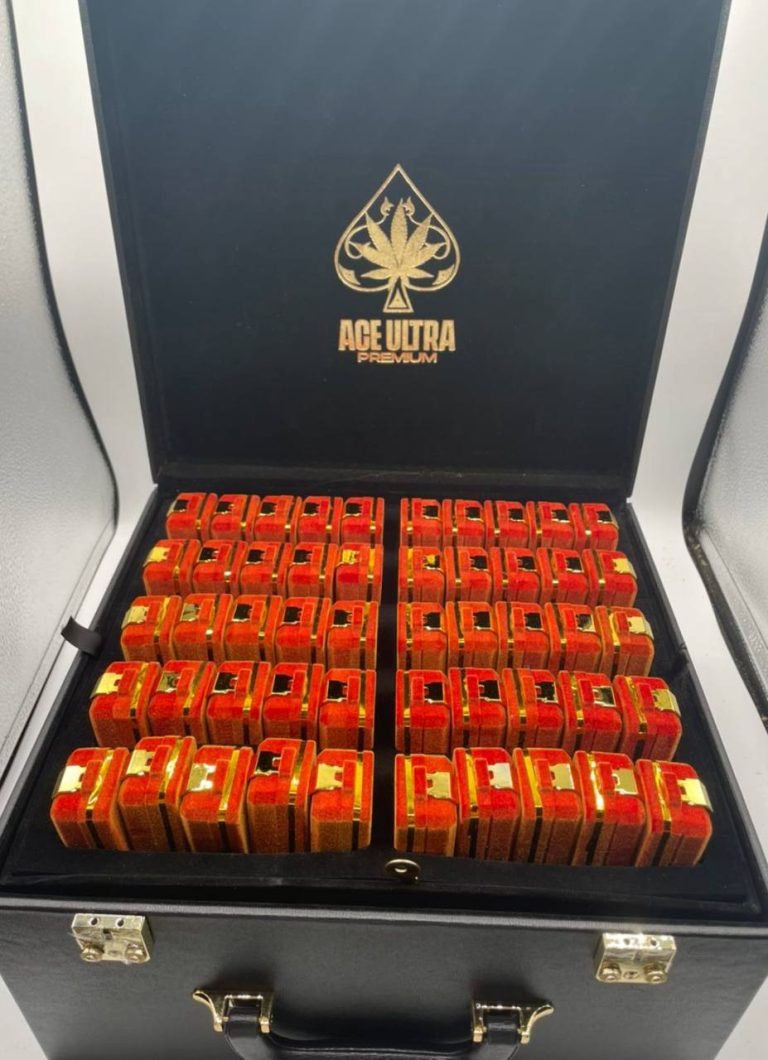 ACE BLACK BADGE EDITION - Image 2